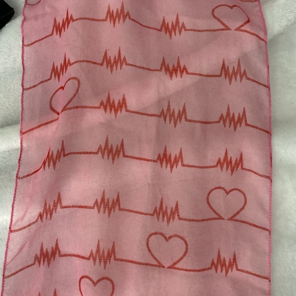 Lifeline pink and red hearts sheer scarf - Picture 10 of 17